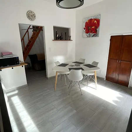Διαμέρισμα Chez Sonou , Centre